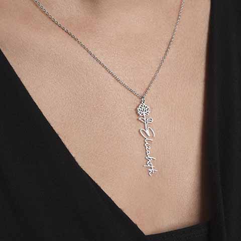 flower name necklace lifestyle